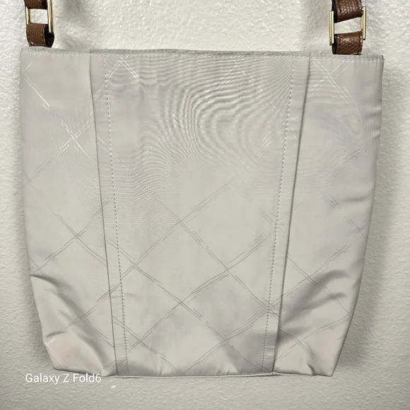 Vera Bradley Crossbody Shoulder Bag Beige Nylon Brown Strap Adjustable Medium - Picture 3 of 16